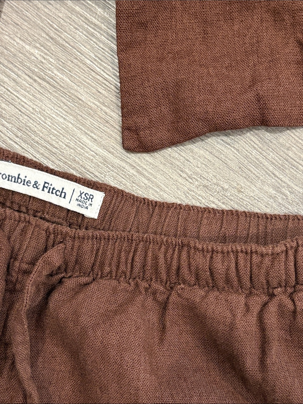 A&F linen matching set - Picture 2 of 3